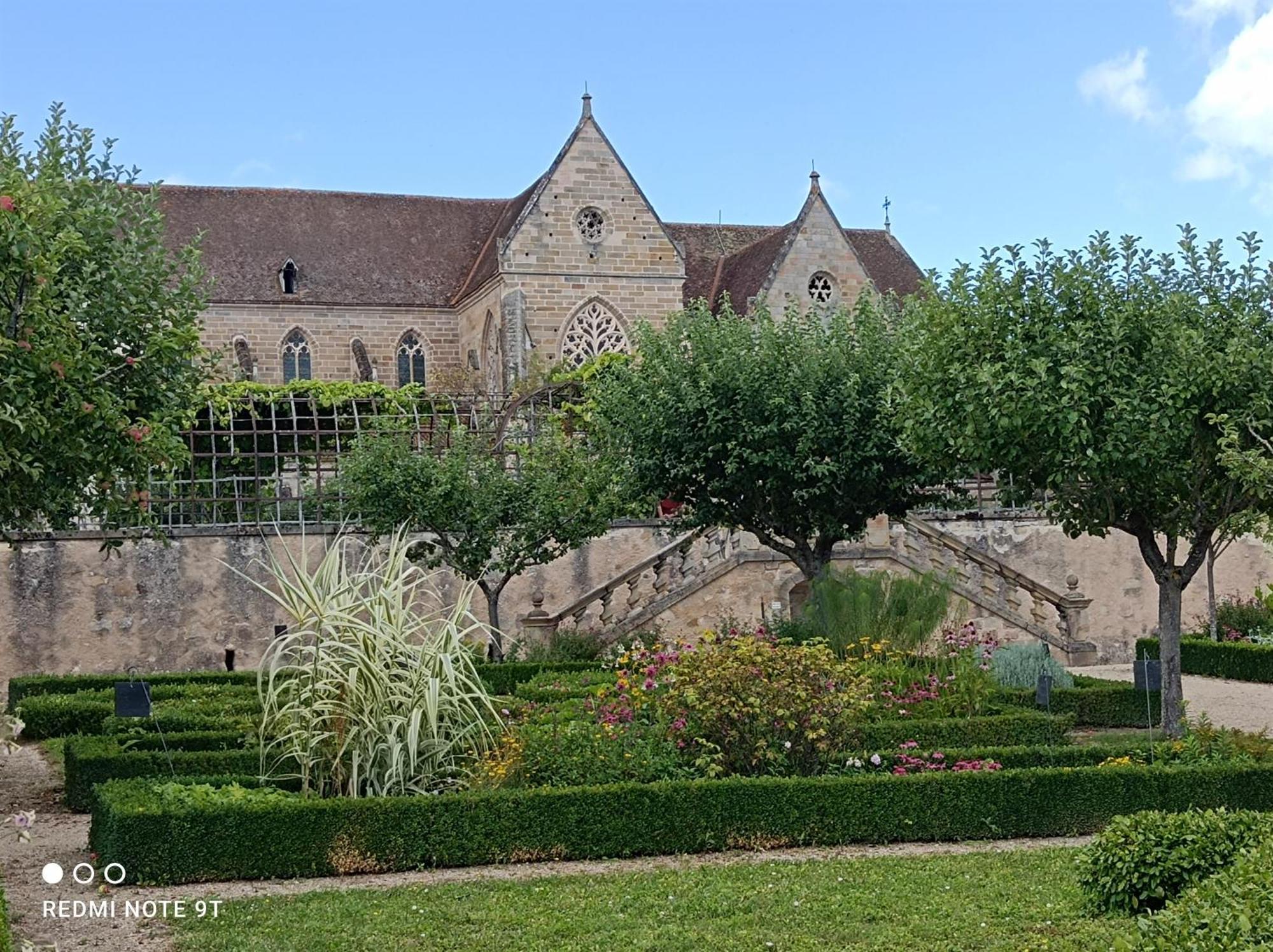 La Halte Du Clos Souvigny Buitenkant foto